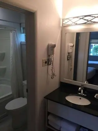 Standard Oda, 1 En Büyük (King) Boy Yatak, Sigara İçilmez, Buzdolabı ve Mikrodalga