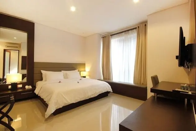 Royal Villa, 5 Yatak Odası, Kişiye Özel Havuzlu, Havuz Manzaralı