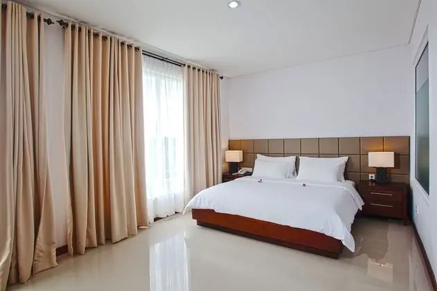 Royal Villa, 5 Yatak Odası, Kişiye Özel Havuzlu, Havuz Manzaralı