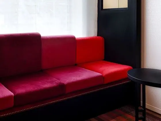 İki Ayrı Yataklı Oda, Sigara İçilmez