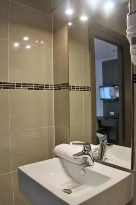 Standard Tek Büyük veya İki Ayrı Yataklı Oda