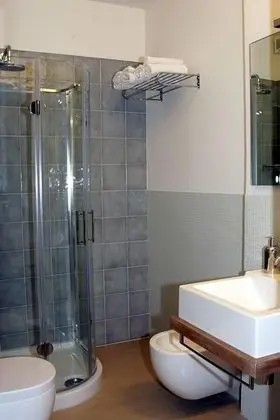 Comfort Tek Büyük veya İki Ayrı Yataklı Oda