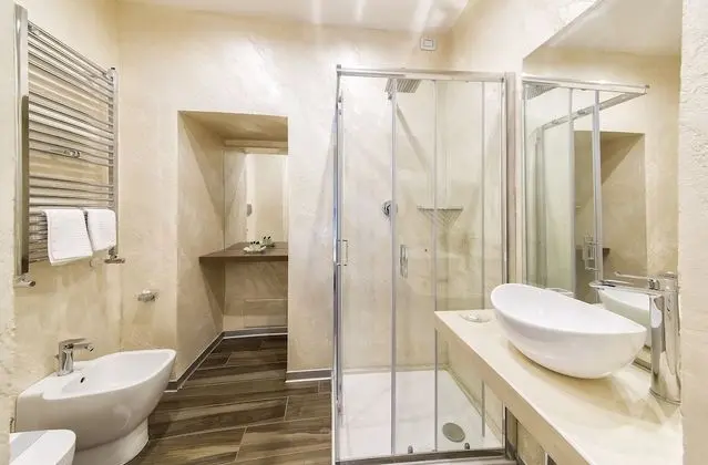 Superior Tek Büyük Yataklı Oda