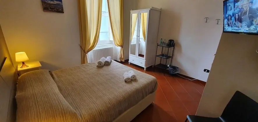 Tek Büyük veya İki Ayrı Yataklı Oda, Özel Banyo (External)
