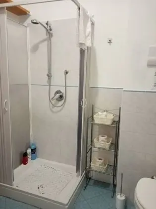 Standard Tek Büyük Yataklı Oda, Ortak Banyo, Şehir Manzaralı (Politeama)