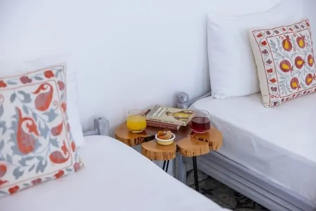 Etamin, Bahçe Manzaralı