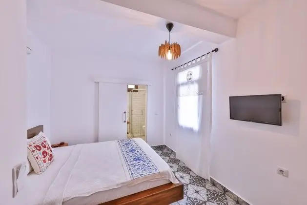 Nakış, Bahçe Manzaralı