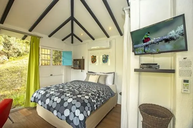 2-person Superior Bungalow Valley