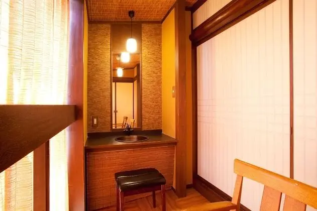 Traditional Oda