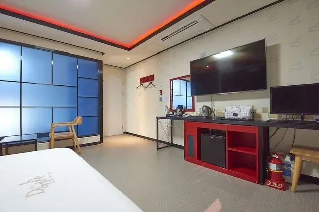 Deluxe Tek Büyük Yataklı Oda
