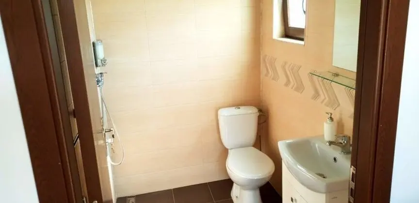 Traditional Tek Büyük Yataklı Oda