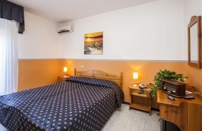 Standard Tek Büyük veya İki Ayrı Yataklı Oda