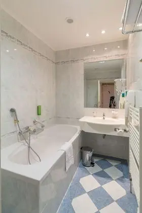 Superior Single Room with Wellness and Fitness Access