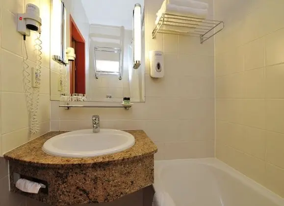Premium İki Ayrı Yataklı Oda, Balkon, Nehir Manzaralı