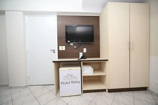 Üç Kişilik Oda