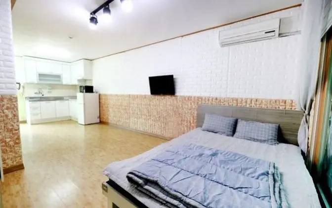 Oda (Room 101 (Couple Room))