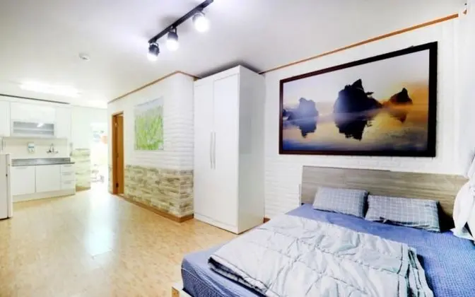 Oda (Room 102 (Couple Room))