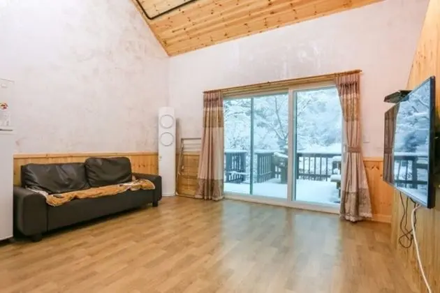 Oda (Purple (duplex))