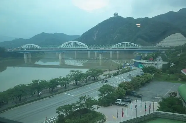 Standard Tek Büyük Yataklı Oda, 1 Çift Kişilik Yatak, Nehir Manzaralı