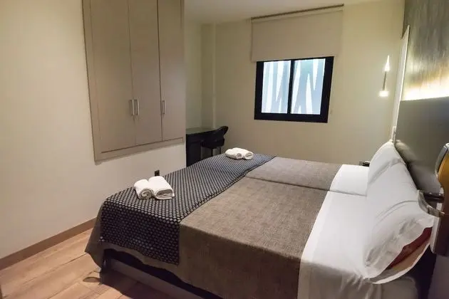 Exclusive Tek Büyük Yataklı Oda