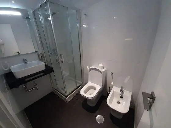 Exclusive Tek Büyük Yataklı Oda