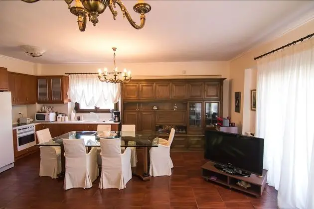 Villa (Daphne)
