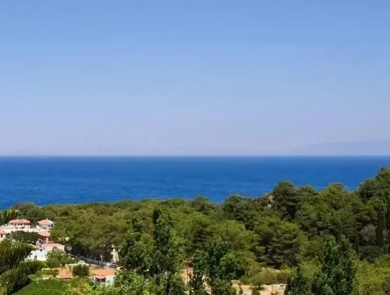 Tek Büyük veya İki Ayrı Yataklı Oda, Deniz Manzaralı