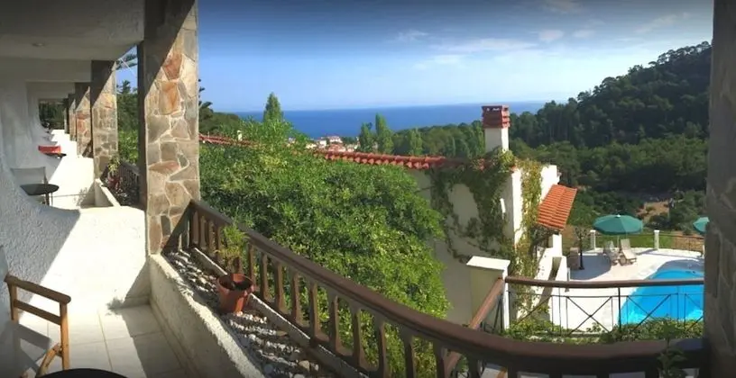 Tek Büyük veya İki Ayrı Yataklı Oda, Deniz Manzaralı