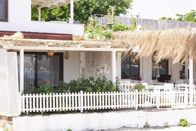 Comfort Apart Daire, 1 Yatak Odası, Veranda, Denize Sıfır