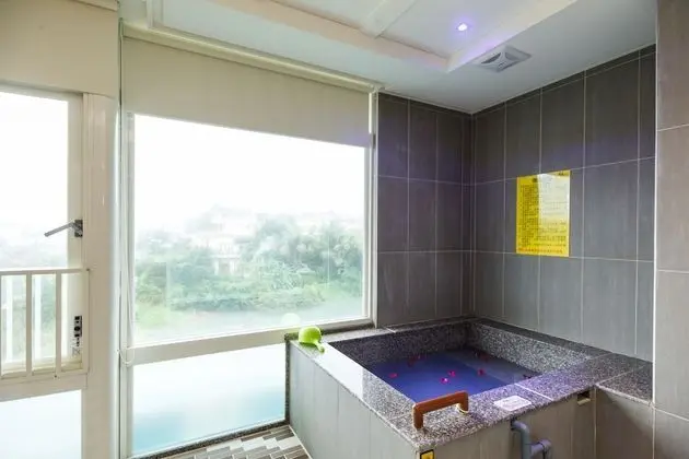 Standard Tek Büyük Yataklı Oda (With hotspring)