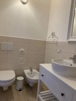 Standard Tek Büyük Yataklı Oda, Avlu Manzaralı (Magnolia)