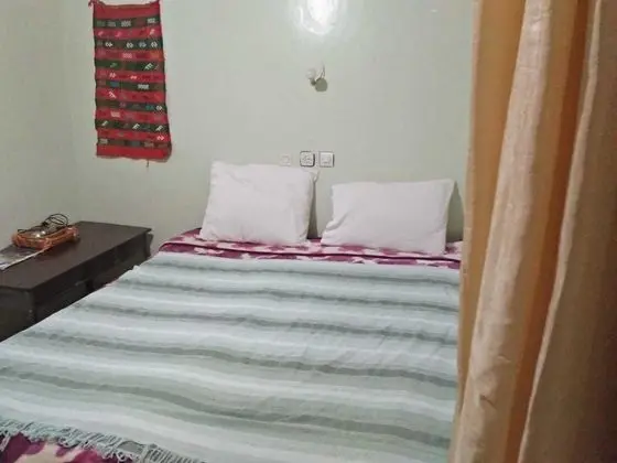 Tek Büyük veya İki Ayrı Yataklı Oda, 1 Çift Kişilik veya 2 Tek Kişilik Yatak ((Adrar / Adouz))