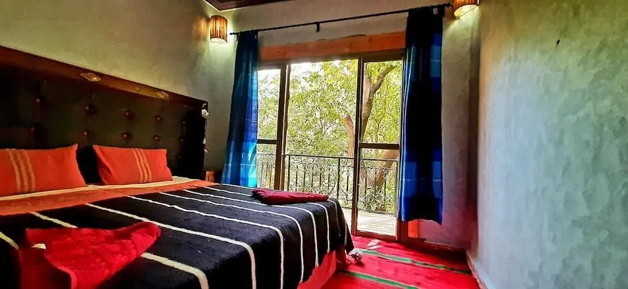 Üç Kişilik Oda, Banyolu/Duşlu