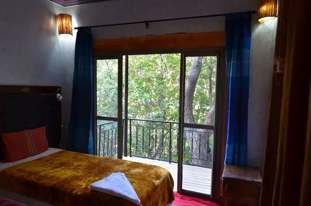 Üç Kişilik Oda, Banyolu/Duşlu