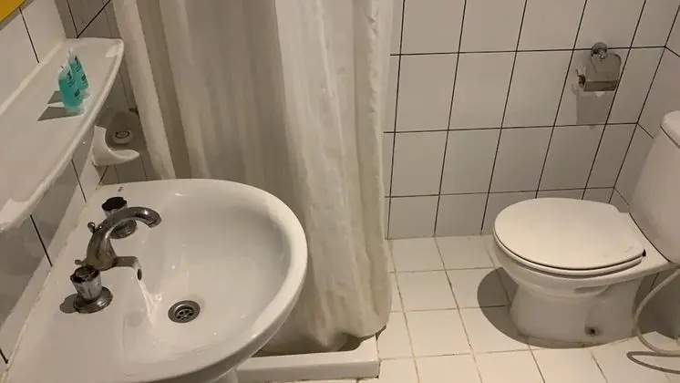 Üç Kişilik Oda