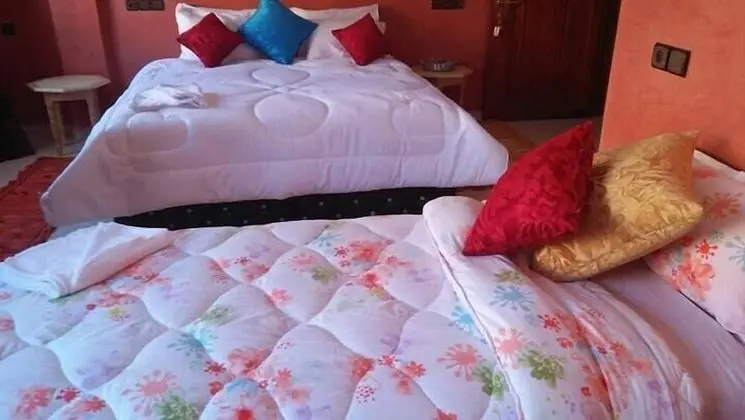 Üç Kişilik Oda, 3 Tek Kişilik Yatak