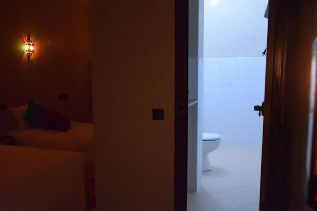 Üç Kişilik Oda, 3 Tek Kişilik Yatak
