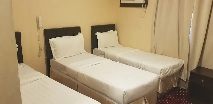 Üç Kişilik Oda