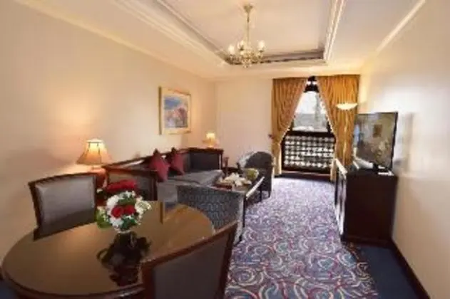SUITE