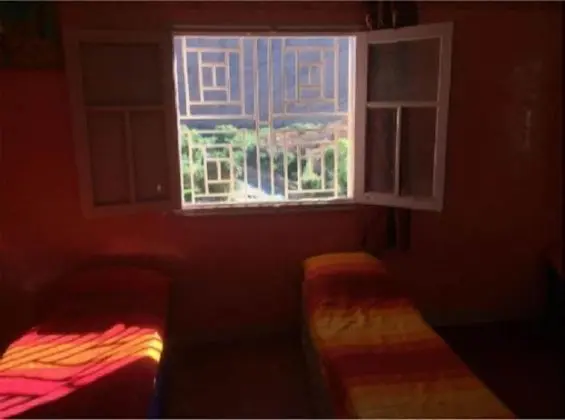 Ortak Ranzalı Oda, Birden Çok Yatak, Ortak Banyo