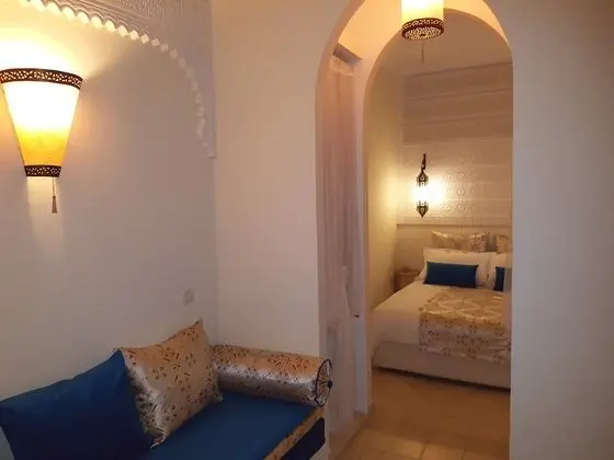 Tek Büyük Yataklı Oda, Özel Banyo (Écoute s'il pleut)