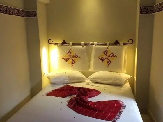 Tek Büyük Yataklı Oda, Özel Banyo (Murmure de l'Ombre)