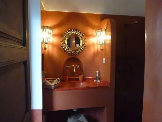 Tek Büyük Yataklı Oda, Özel Banyo (Murmure de l'Ombre)