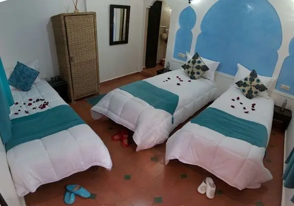 Superior Üç Kişilik Oda, Özel Banyo (Sara)