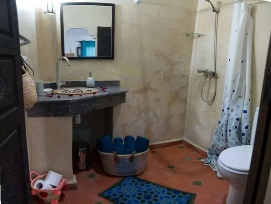 Superior Üç Kişilik Oda, Özel Banyo (Sara)