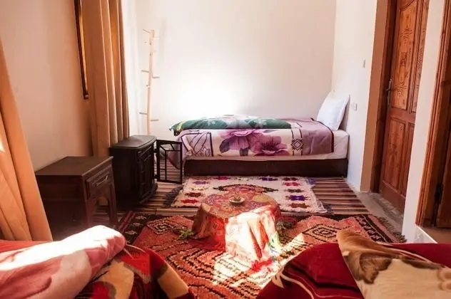 Economy Üç Kişilik Oda, Sigara İçilmez