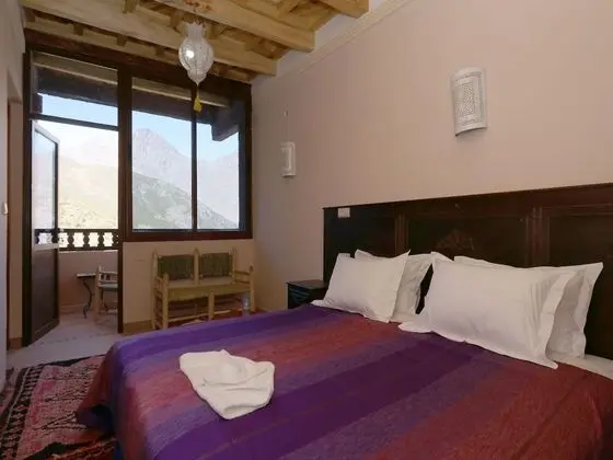 Tek Büyük veya İki Ayrı Yataklı Oda, Balkon, Dağ Manzaralı