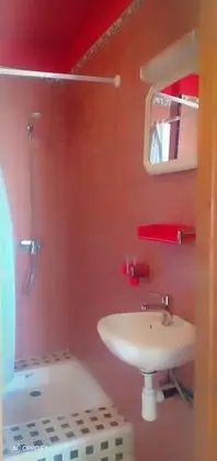 Traditional Tek Büyük Yataklı Oda