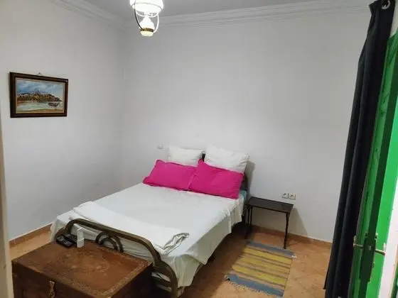 Basic Tek Büyük Yataklı Oda