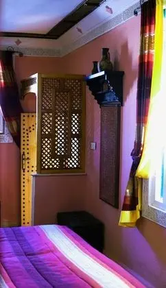 Superior Tek Büyük Yataklı Oda (Azizi)